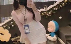 老公把舌头放进我B里搅